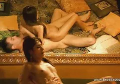Lehrt holländische sexfilme Brünette, wie man einen Schwanz lutscht