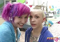 Japanisches Babe mit dicken Titten geile filme gratis stöhnt beim Wichsen