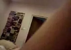 Die Färse beugte sich über die Kassiererin und fing an, ein Mitglied zu lecken, aber die Kassiererin war nicht überrascht und begann, ihr seinen Penis entsprechend den Mandeln zu schieben. Dann hat er die Vagina gratis geile sexfilme qualitativ geleckt und gefistet, um die Schlampe, und lassen Sie uns in vollem Umfang braten