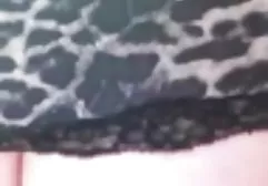 Mutter geile hausfrauen filme masturbiert leidenschaftlich mit einem Vibrator