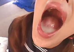 Nettes kleines schwarzes Mädchen möchte einen Orgasmus extrem geile pornofilme bekommen