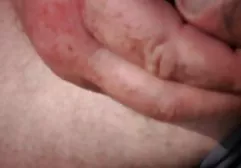 Eine sexy Tänzerin geht nach Hause zu einem reichen Perversen, für den sie einen magischen Striptease ausführt, und gegen eine Gebühr lässt sie geile kostenlose sexfilme sich auch ficken