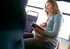 Brünette streichelt ihre Brüste und spielt kostenlose pornofilme milf mit ihrer Muschi