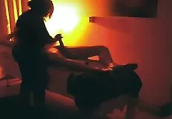 Lesbian fickt ihre Schlampe mit einem Strapon dicke pornofilme